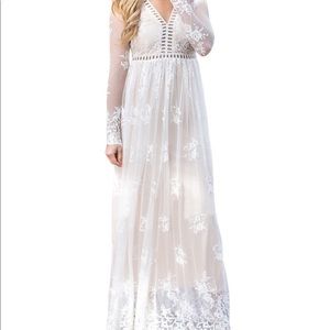 White lace maxi